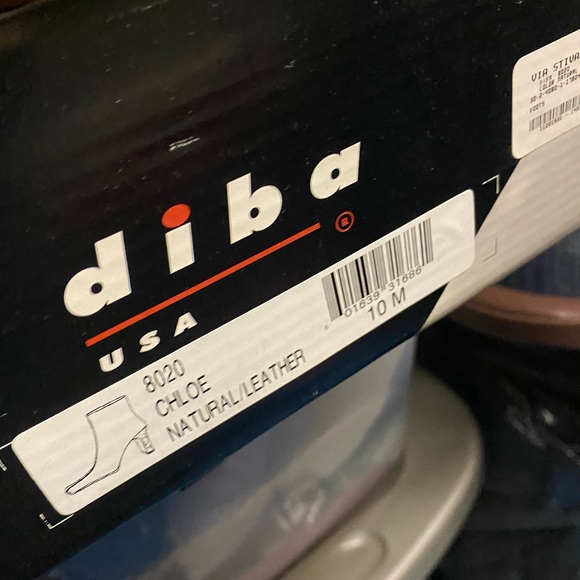 Pre-Owned- Ankle Leather Boots - Picture 7 of 8